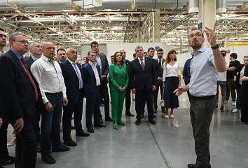 Делегация во главе с Максимом Топилиным посетила VI очередь КИП «Мастер»