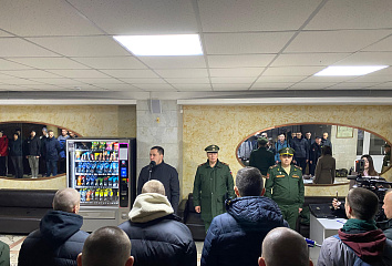 В Набережных Челнах состоялась первая осенняя отправка в армию