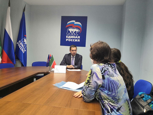Депутаты Городского Совета продолжают прием граждан