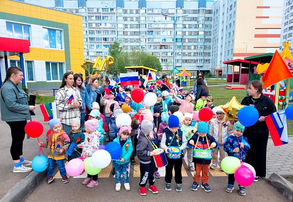 Традиции Первомая в детском саду