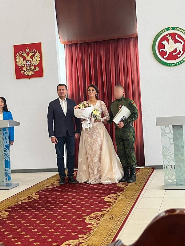 Челнинский военнослужащий сыграл свадьбу