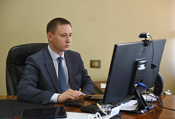 Ремонт участка улицы Шамиля Усманова выполнен на 53%