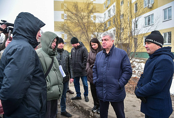 Наиль Магдеев оценил ход благоустройства 14-го комплекса в Комсомольском районе