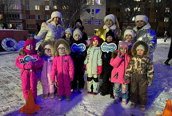 В Набережных Челнах разыграли «Бабушкины сказки. Зимние узоры»