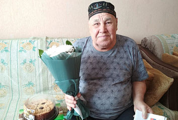 Бөек Ватан сугышы ветераны 90 яшьлек юбилее белән котлаулар кабул итә