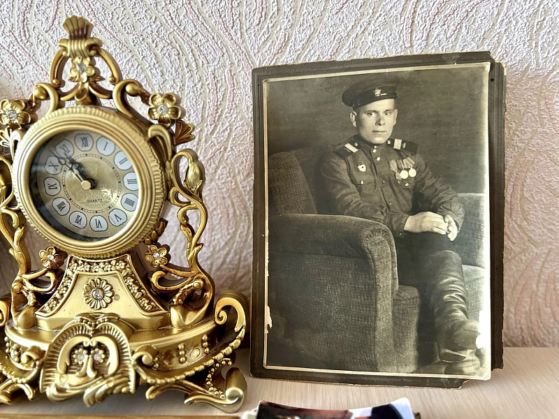 В Набережных Челнах поздравили 99-летнего ветерана с наступающим Днем Победы
