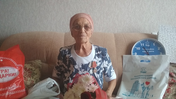 Ветерана Великой Отечественной войны поздравили с 90-летием