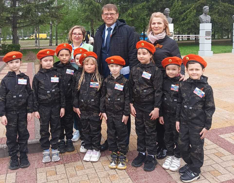 Юные челнинцы почтили память героев Великой Отечественной войны