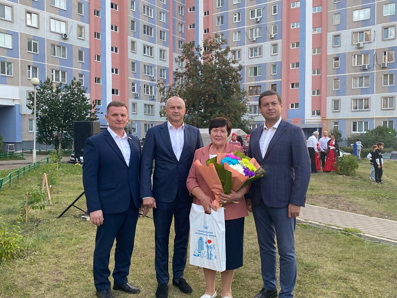 В 38 микрорайоне прошел Праздник добрососедства