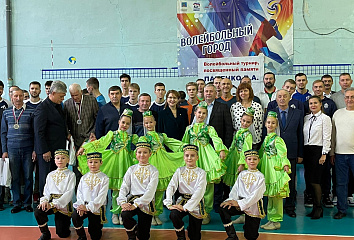 Челнинская команда выиграла Кубок ПФО по волейболу