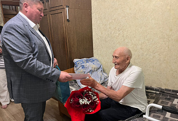 Ветеран 95 яшьлек юбилеен каршылый