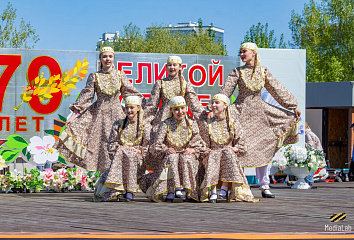 Жители Комсомольского района отметили 9 Мая