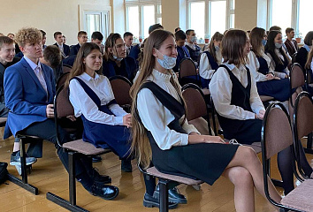 Более 300 челнинских студентов приняли участие в ярмарке вакансий для молодежи