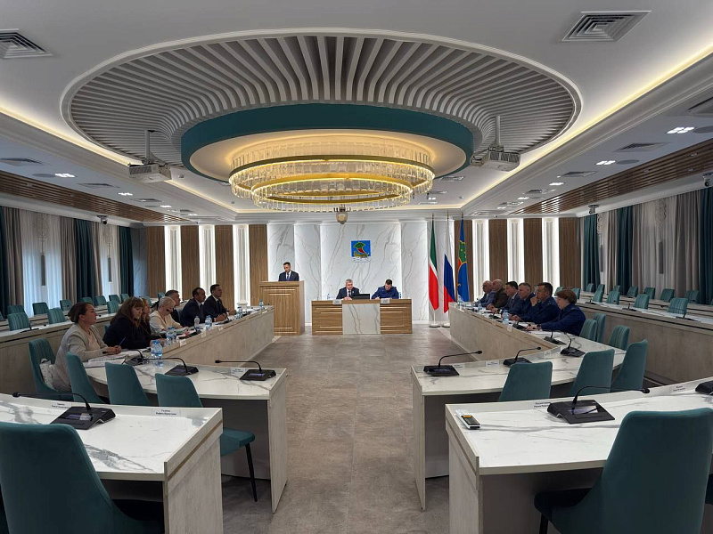 Альберт Суяргулов провел встречу с многодетными семьями в Набережных Челнах