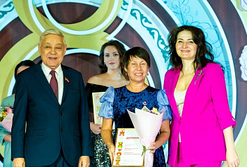 «Ел хатын-кызы. Хатын – кыз күзлегеннән «Ел ир-аты» республика бәйгесенә йомгак ясалды