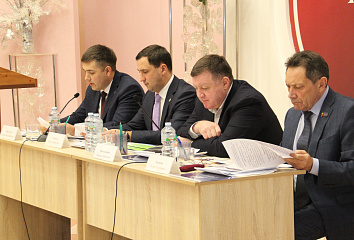 Traditional meetings with the public have started
