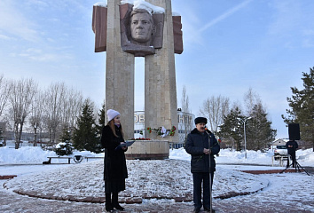 В Челнах почтили память татарского поэта Мусы Джалиля