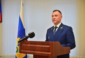 Наиль Магдеев поздравил сотрудников прокуратуры