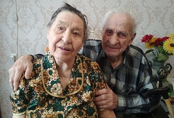 Яр Чаллыда Бөек Ватан сугышы ветераны юбилеен билгеләп үтә