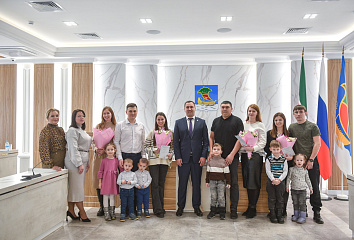 Чаллыда яшь гаиләләргә торак сертификатлар тапшырылды