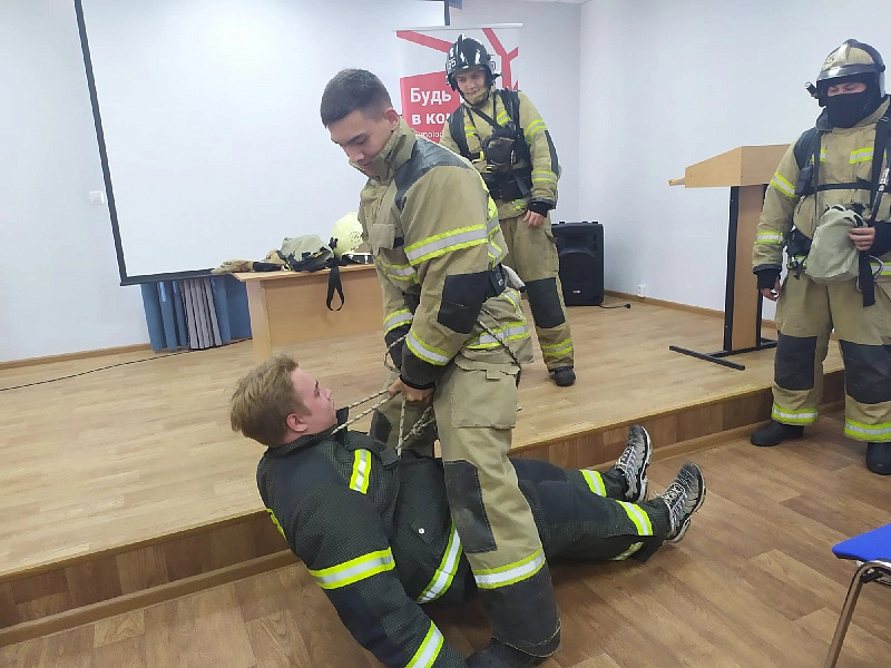 Пожарные учения для студентов