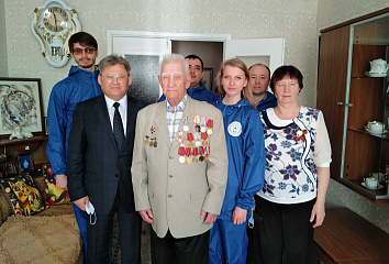 В Комсомольском районе поздравили участников Великой Отечественной войны