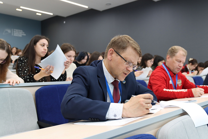 Челнинцы написали «Диктант Победы»