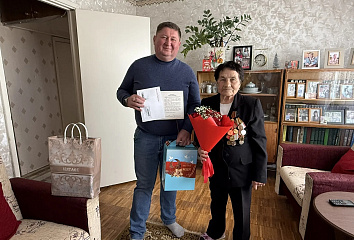 В Набережных Челнах поздравили ветерана с 96-летием