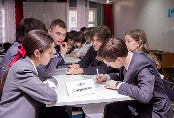 "We will remember!": Naberezhnye Chelny schoolchildren took part in a military-historical game
