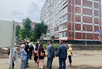 В Набережных Челнах благоустраивают дворы по программе «Наш двор»