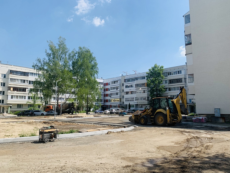 По просьбе жителей в 51 комплексе обустроят пешеходную дорожку