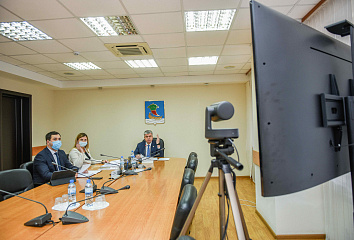 Яр Чаллыда Шәһәр Советының чираттан тыш утырышы узды