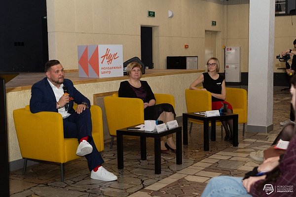 Челнинские студенты учатся вести полемику