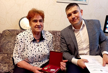 Почетному гражданину Набережных Челнов вручили награду