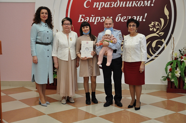 Чаллының тагын 18 гаиләсе ана капиталына ия булды