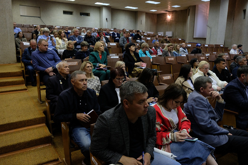 A seminar for builders was held