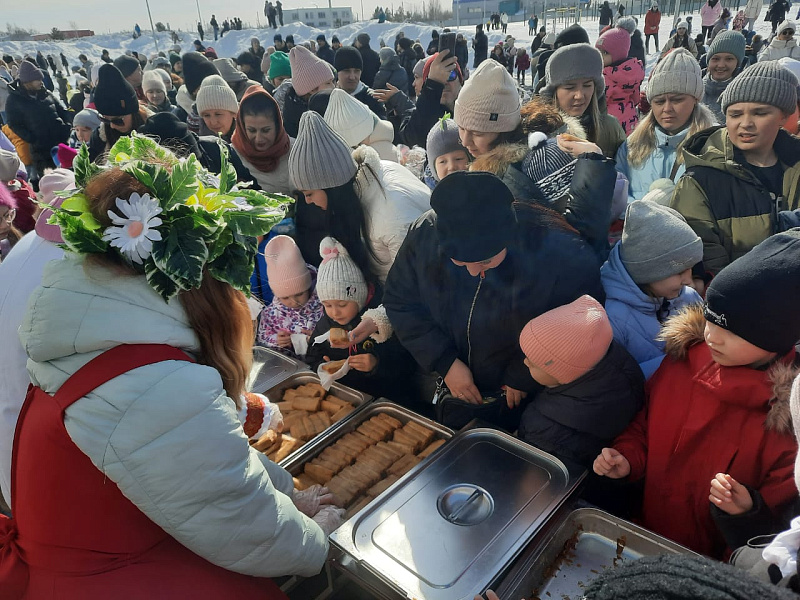 В школах города проходит Масленица
