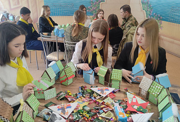 1000 чайных домиков приготовили челнинские школьники бойцам СВО