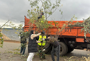 Осенние субботники объединяют челнинцев