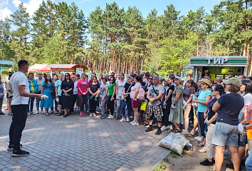 В Челнах прошла уборка территории