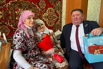 В Набережных Челнах продолжают чествовать ветеранов