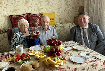 В Набережных Челнах поздравили ветерана с 95-летием