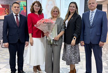 Ко Дню учителя в Набережных Челнах открылась Доска почета