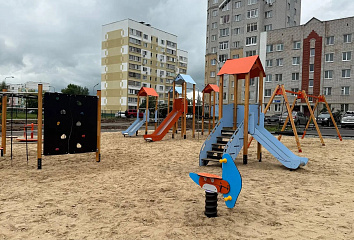 Наиль Магдеев оценил ход благоустройства 14-го комплекса в Комсомольском районе
