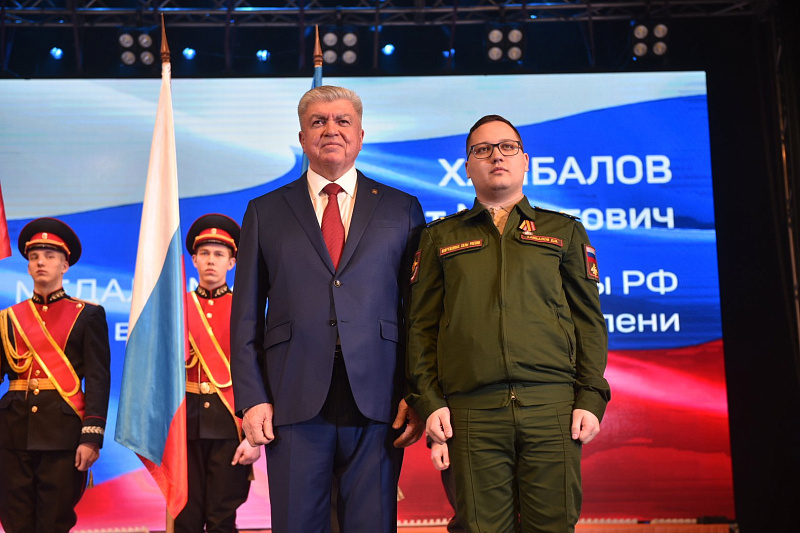 Наиль Магдеев поздравил челнинцев с Днем защитника Отечества
