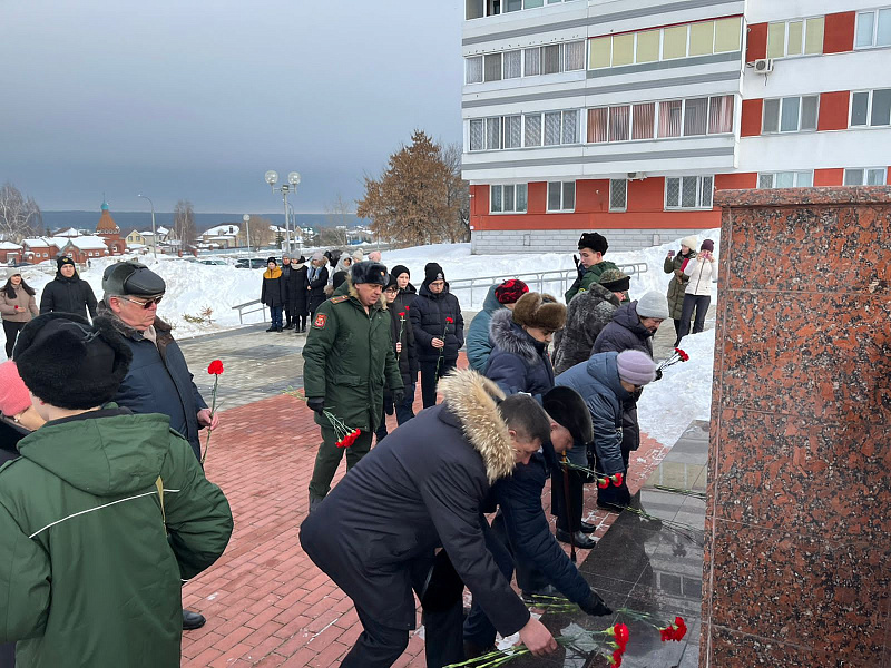 На Боровецком бульваре почтили память погибших воинов