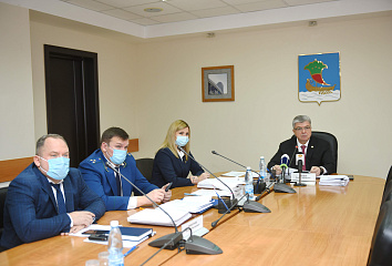Яр Чаллыда IV чакырылыш Шәһәр Советының IX утырышы узды