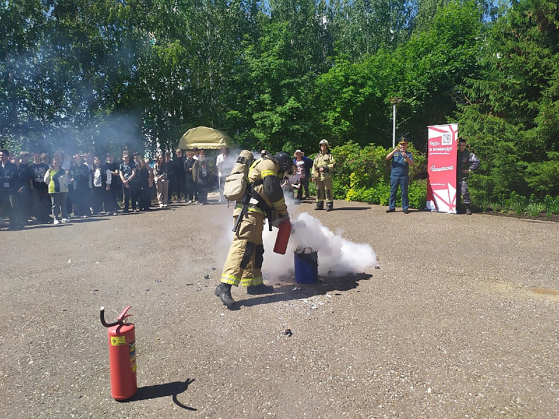 Пожарные учения для студентов