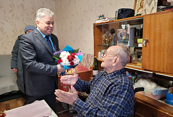 Вековой юбилей отмечает в Набережных Челнах участник Великой Отечественной войны