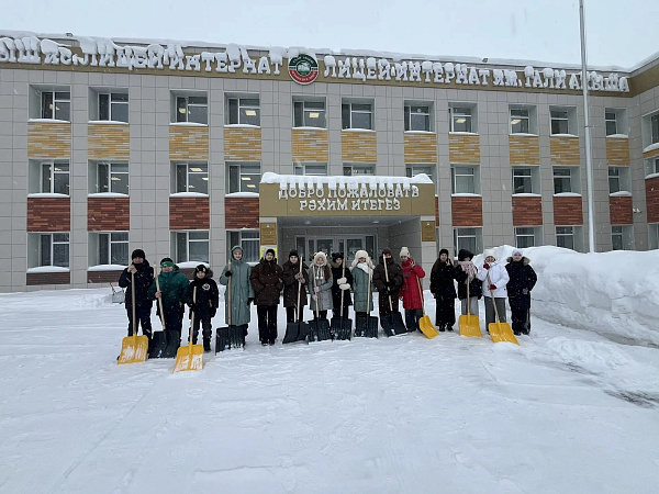 «Снежный десант» работает в Центральном районе
